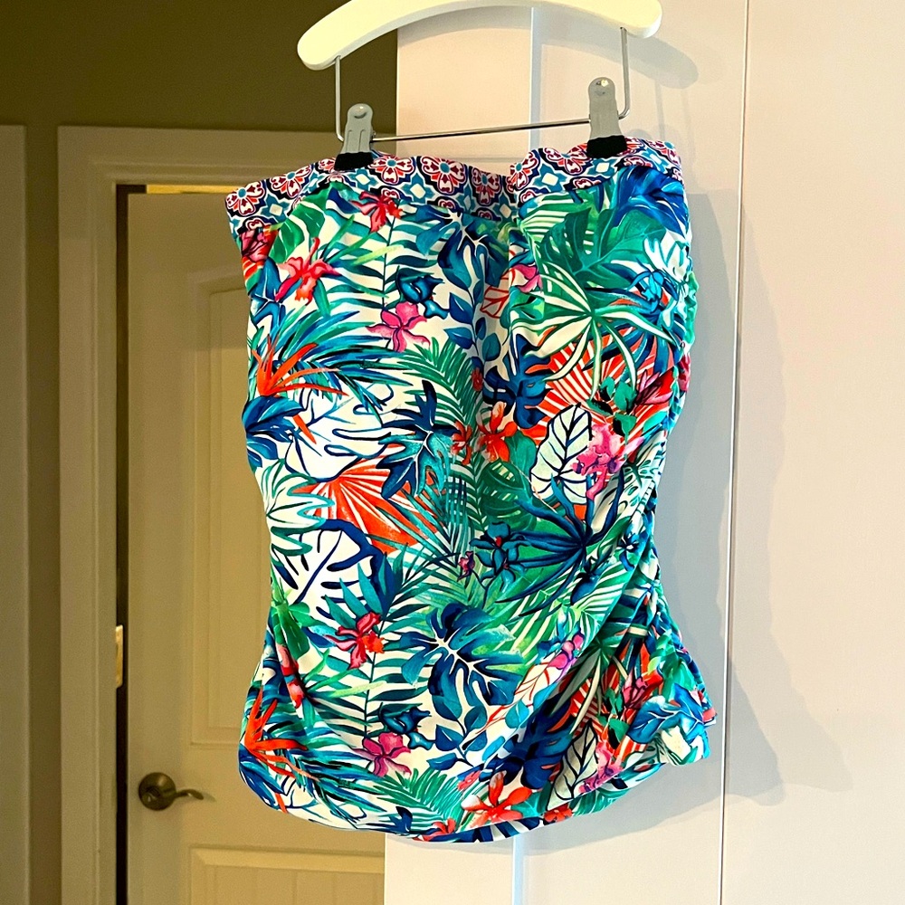 Tommy Bahama Swim Top - Picture 2 of 5